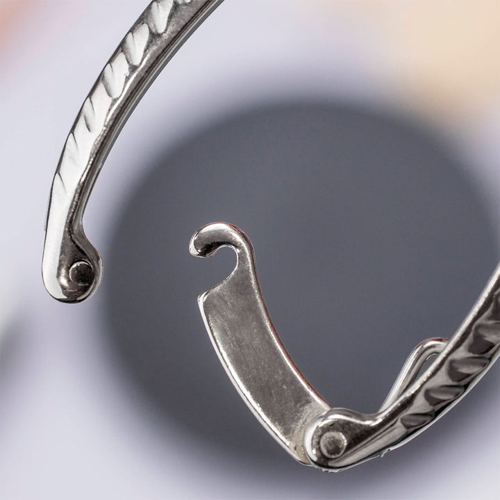 3 Claveles - Alicate de Uñas Americano Curvo 11.5 cm. Acero al Carbono Forjado en Caliente