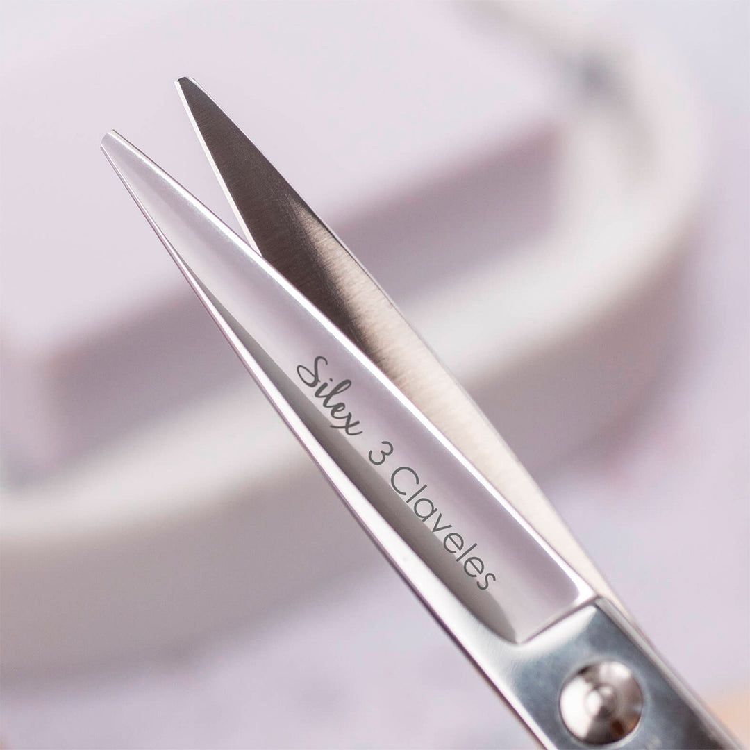 3 Claveles Silex - Tijera Profesional Peluquero 6" Acero Inox. Filo Navaja Forjado en Caliente