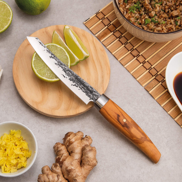 3 Claveles Takumi - Cuchillo Verduras 12.5 cm de Acero Forjado con Hoja Martilleada