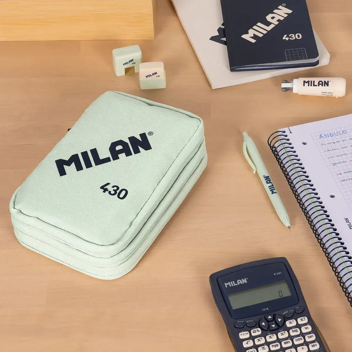 MILAN - Plumier de 3 Pisos con Contenido de 49 Piezas. Colección 430 since 1918. Verde