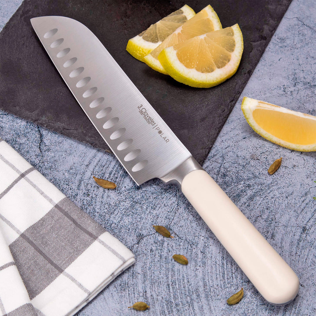 3 Claveles Polar - Cuchillo Santoku Profesional 17.5 cm Acero Forjado y Mango en ABS