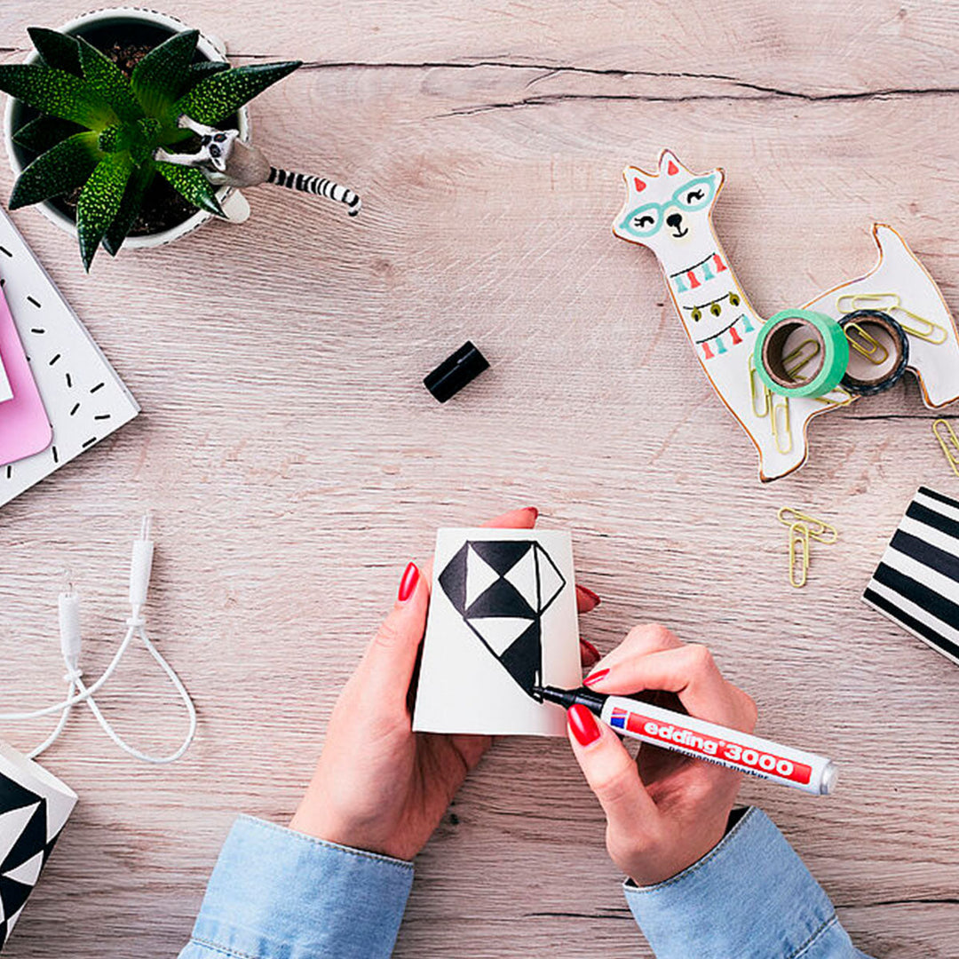 EDDING 3000 - Set de 4 Rotuladores Permanentes Punta Redonda 1.5-3 mm. Rojo