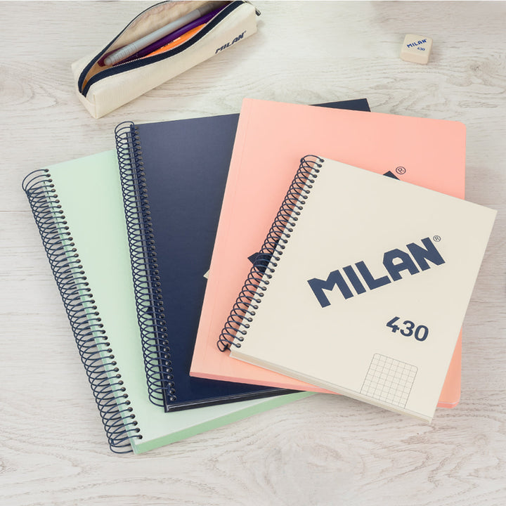 MILAN 430 - Cuaderno A5 Espiral y Tapa Dura. Papel Pautado 80 Hojas 95gr Azul