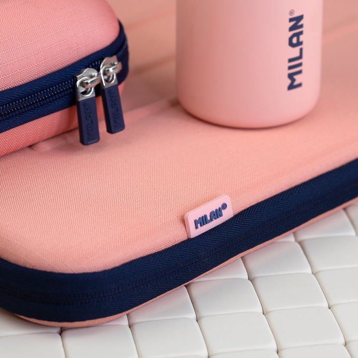 MILAN 1918 -  Funda para Portátil Semirrígida con Interior Aterciopelado. Rosa