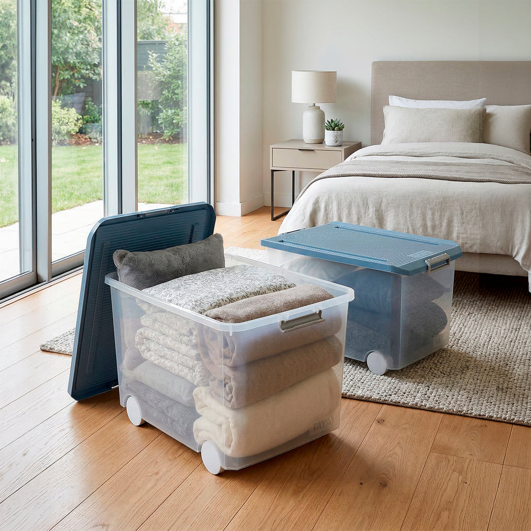 TATAY - Caja de Ordenación Multiusos de 60L con Cierre Hermético, Ruedas y Asas. Azul Paloma