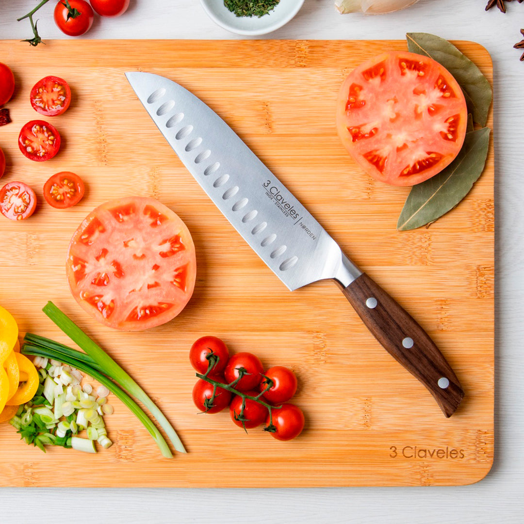 3 Claveles Norden - Cuchillo Santoku Profesional 17.5 cm Acero Forjado y Mango de Roble