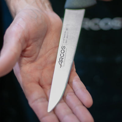 ARCOS Serie 2900 - Cuchillo Profesional Cocinero 25 cm Acero NITRUM. Marrón