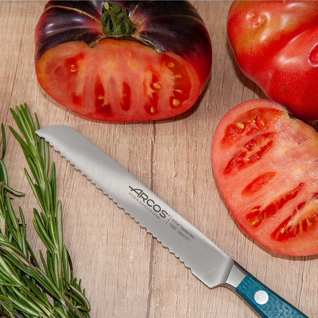 ARCOS 192023 - Cuchillo Tomatero Profesional Forjado 13 cm. Serie BROOKLYN