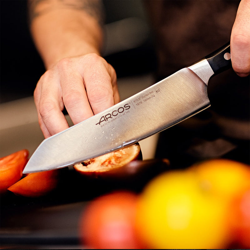 ARCOS 160600 - Cuchillo Cocinero Profesional Forjado 21 cm. Serie MANHATTAN
