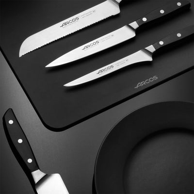 ARCOS 160400 - Cuchillo Cocinero Profesional Forjado 15 cm. Serie MANHATTAN